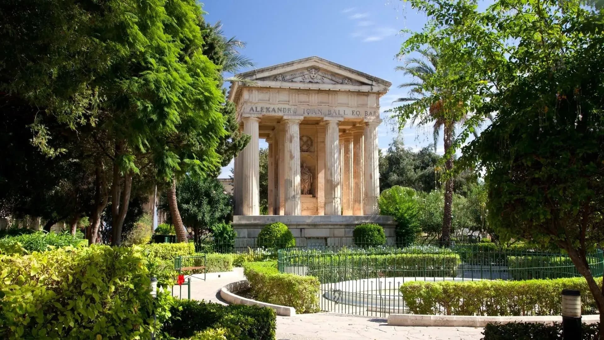 Les jardins Lower Barrakka Le temple néoclassique des jardins Lower Barrakka